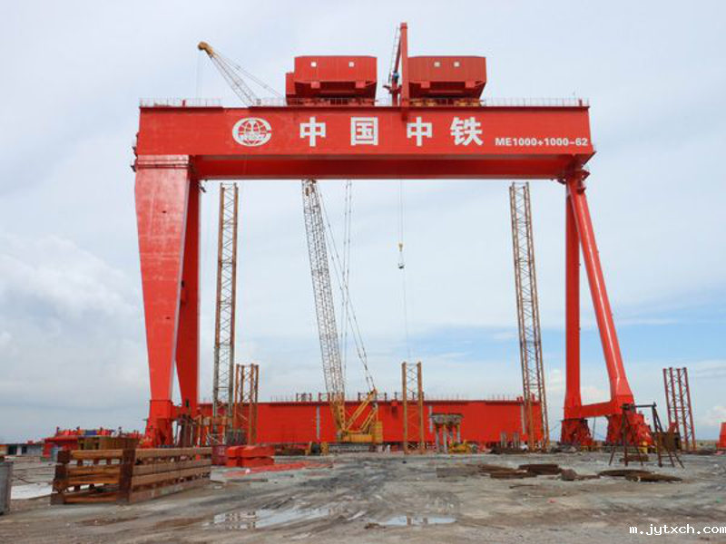 2000T Wheel-rail Gantry Crane