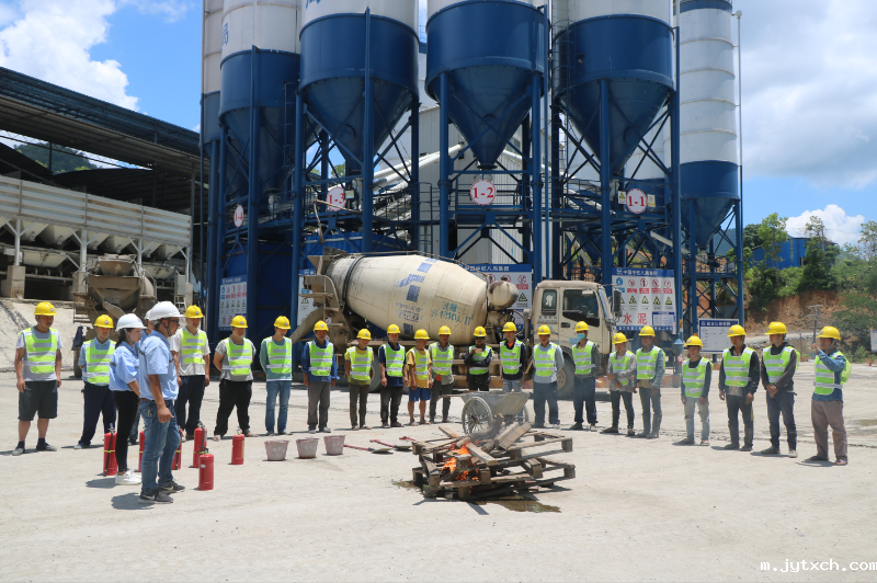 Providing Accesses to Employment