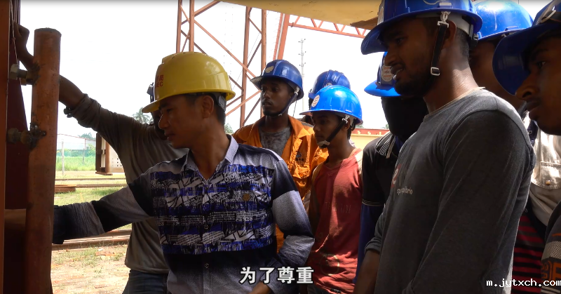 The Voices of Teaching Chinese at Construction Site